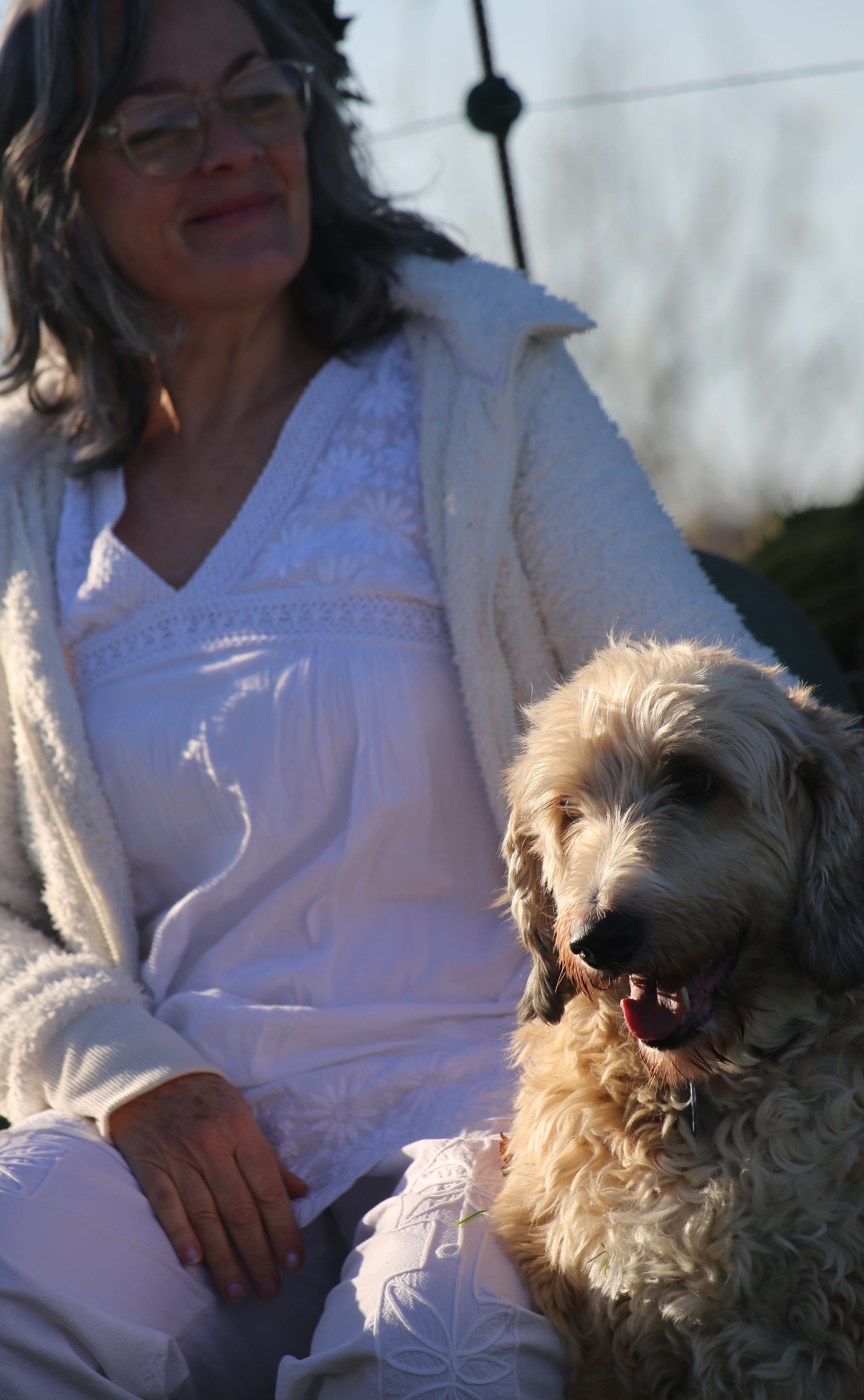 Isabelle et son chien Yogi